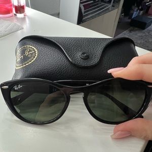 Ray-Ban Cateye sunglasses
